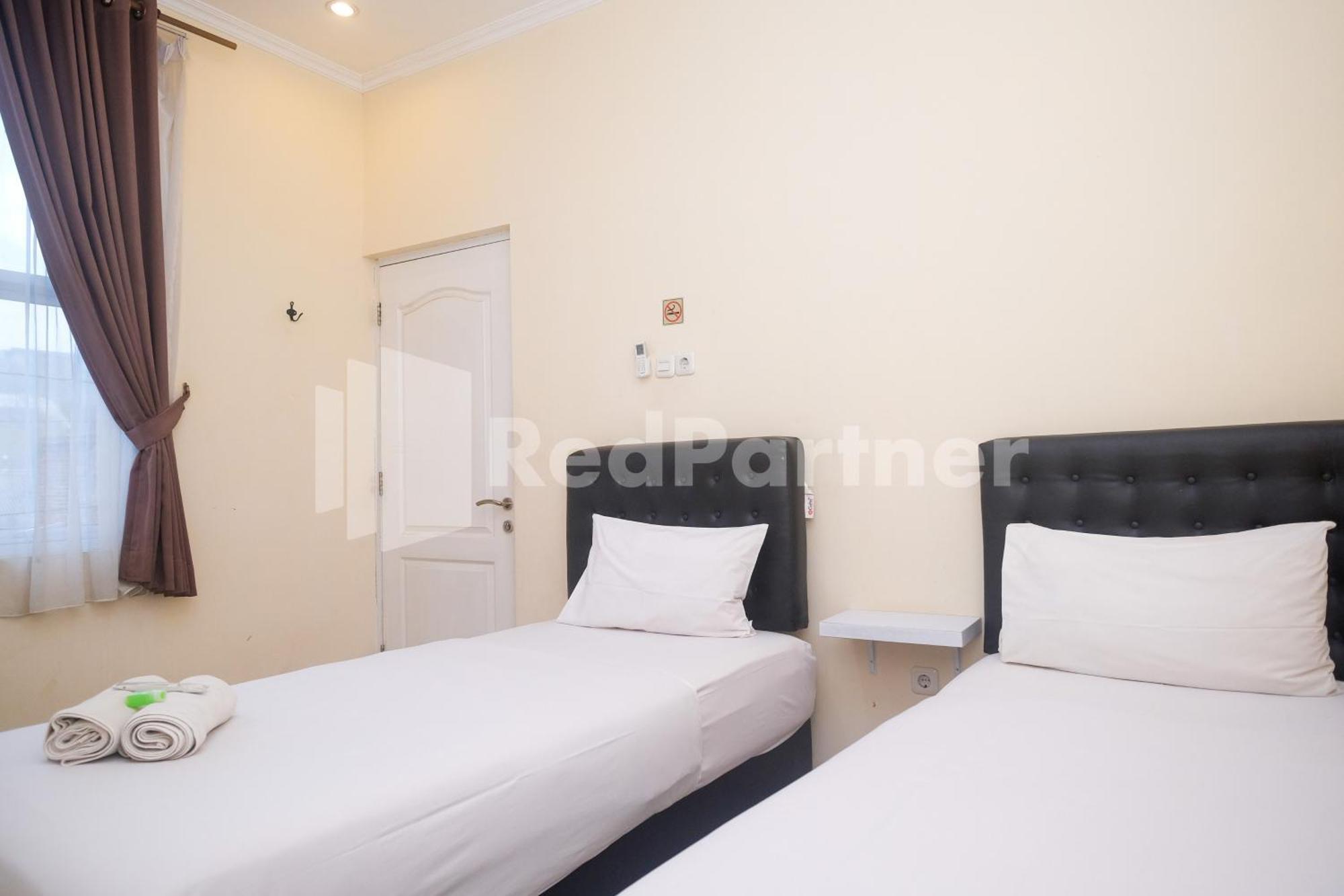 Griya Loka 2 Syariah Near Simpang Lima Mitra Reddoorz Hotel เซอมารัง ภายนอก รูปภาพ