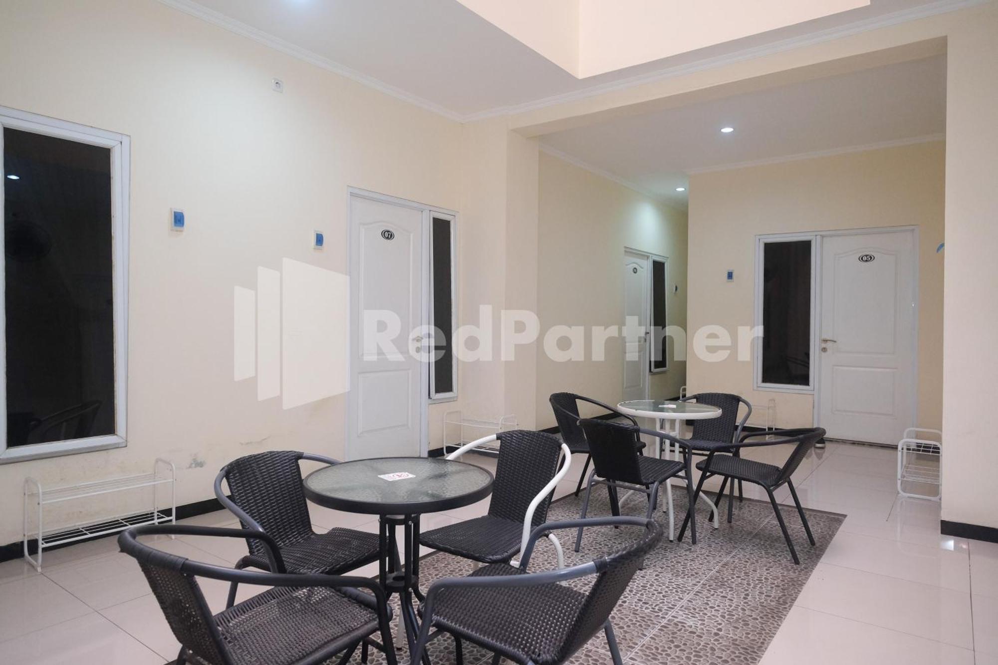 Griya Loka 2 Syariah Near Simpang Lima Mitra Reddoorz Hotel เซอมารัง ภายนอก รูปภาพ