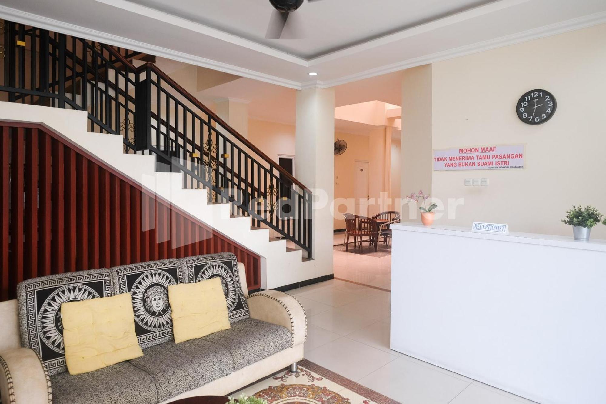 Griya Loka 2 Syariah Near Simpang Lima Mitra Reddoorz Hotel เซอมารัง ภายนอก รูปภาพ