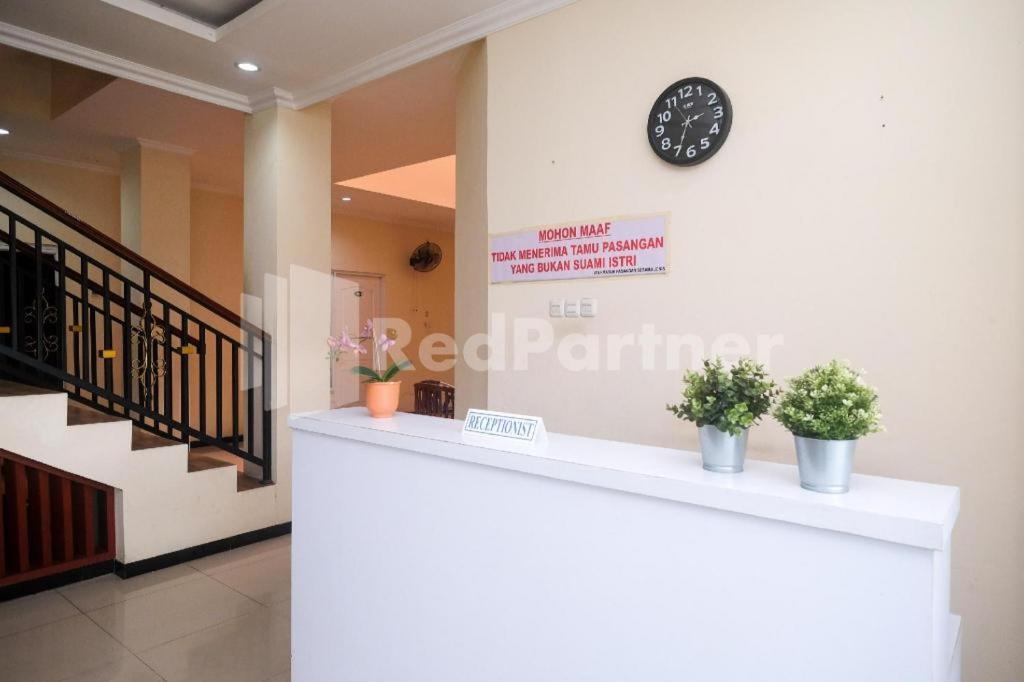 Griya Loka 2 Syariah Near Simpang Lima Mitra Reddoorz Hotel เซอมารัง ภายนอก รูปภาพ